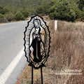 Silueta Virgen con Estaca